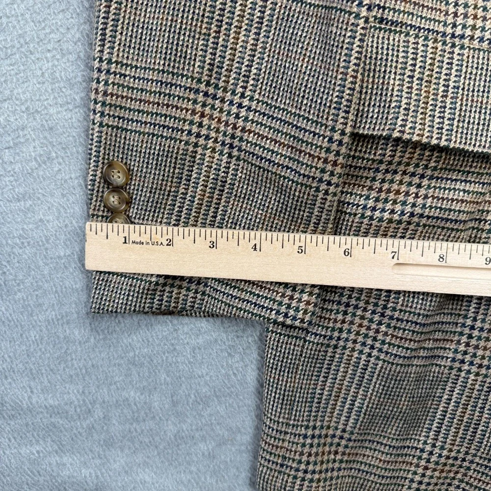 Tommy Hilfiger stain sleeve